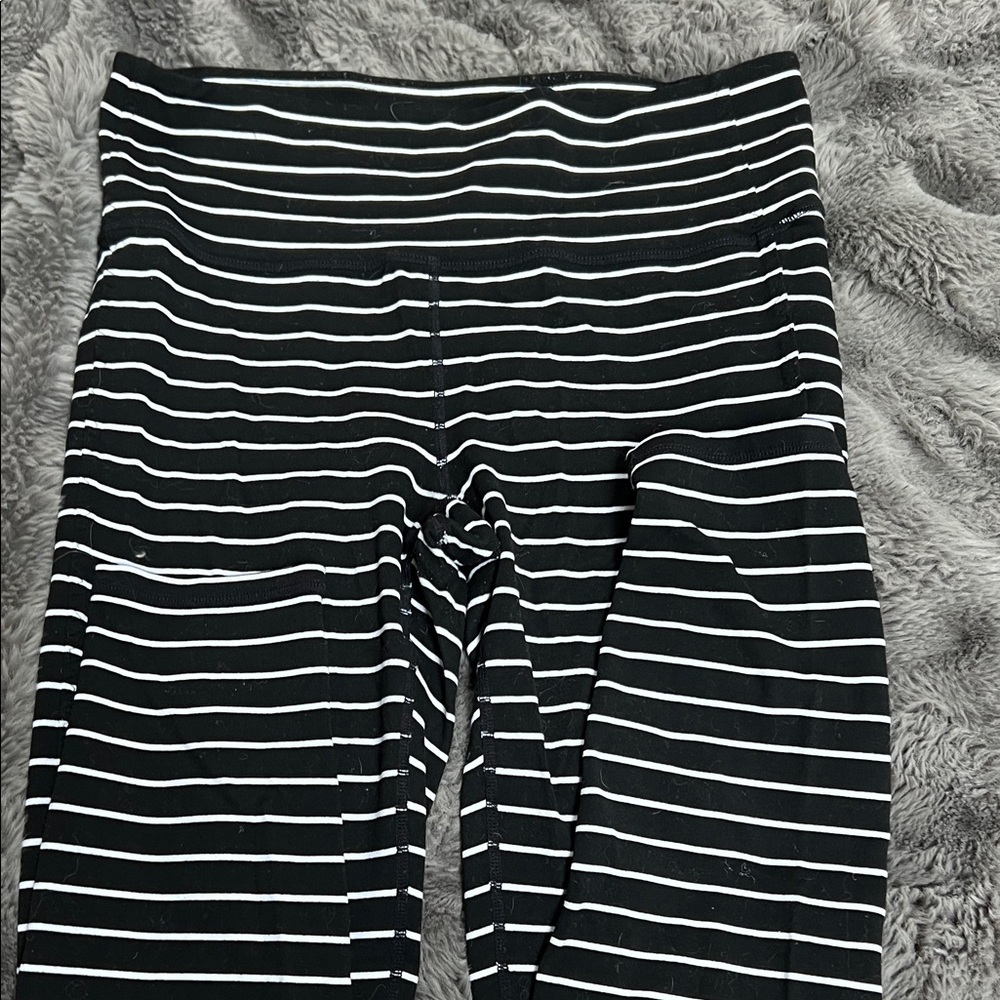 Athleta Black and White Striped Leggings, high rise Med